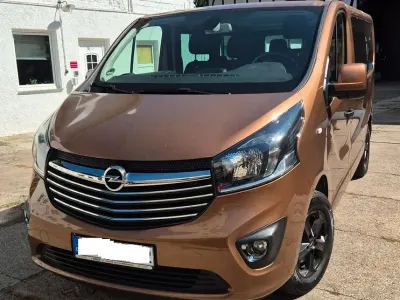 Gebraucht Opel Vivaro 125 PS (91 kW) 2015 Braun Van / Kleinbus