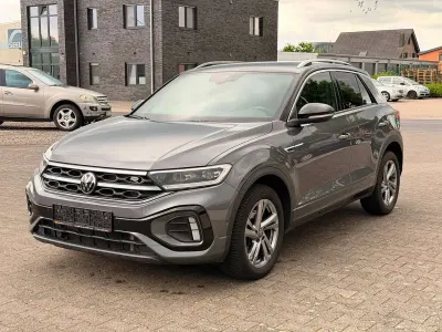 Gebraucht VW T-Roc R-line 150 PS (110 kW) 2023 Indiumgrau metallic SUV