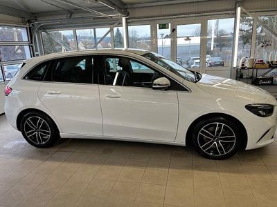 Used Mercedes B220 190 HP (139 kW) 2020 White Minivan