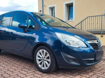 Gebraucht Opel Meriva Active 110 PS (80 kW) 2013 Blau Van / Kleinbus