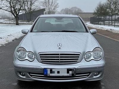 Gebraucht Mercedes C180 143 PS (105 kW) 2006 Silber Limousine
