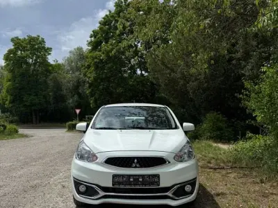 Gebraucht Mitsubishi Space Star 71 PS (52 kW) 2019 Weiß Kleinwagen