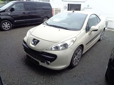 Lack creme parthenon/decke Gebraucht 2007 Peugeot 207 CC Sport Cabrio | 1.390 € (Superpreis)