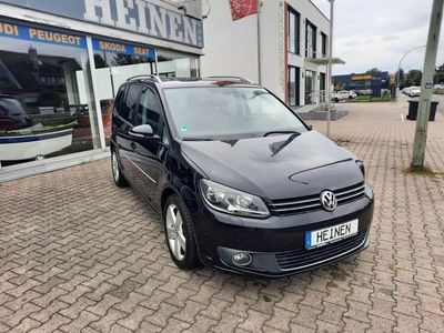 Gebraucht VW Touran Highline 105 PS (77 kW) 2013 Deep black perleffekt Van / Kleinbus