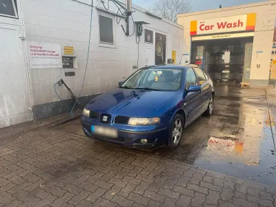 Używany Seat Leon 125 KM (91 kW) 2002 Niebieski Hatchback