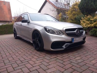 Mercedes E63 AMG