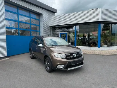 Gebraucht Dacia Logan MCV Celebration 90 PS (66 kW) 2017 Braun Kombi