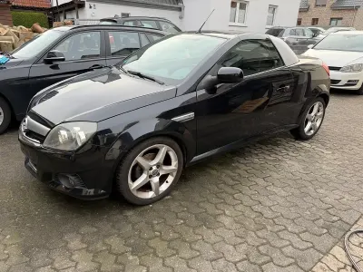 Gebraucht Opel Tigra 125 PS (91 kW) 2005 Schwarz Cabrio