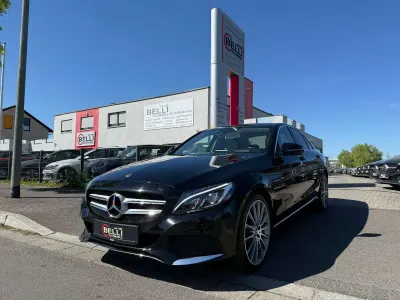 Gebraucht Mercedes C300 Avantgarde 204 PS (150 kW) 2018 Ung. schwarz  unilack Limousine