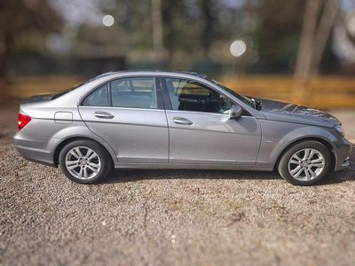 Gebraucht Mercedes C180 Avantgarde 156 PS (114 kW) 2011 Silber Limousine