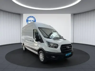 Używany Ford Transit 131 KM (96 kW) 2024 Biały Minivan