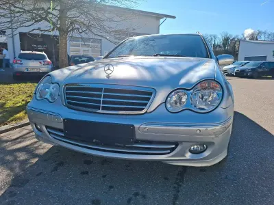 Używany Mercedes C320 224 KM (164 kW) 2006 Srebrny Kombi