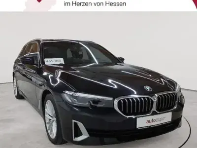 Second-hand BMW 530 Luxury Line 286 CP (210 kW) 2022 Negru Break