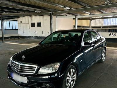 Schwarz Gebraucht 2010 Mercedes C180 Elegance Limousine | 9.000 € (Etwas zu teuer)