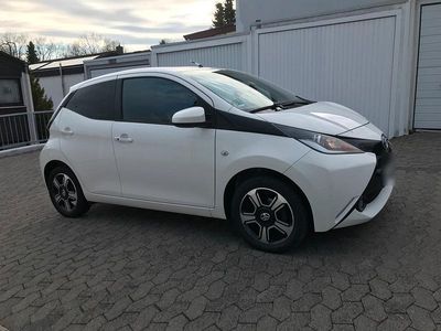 Gebraucht Toyota Aygo 60 PS (44 kW) 2015 Kleinwagen