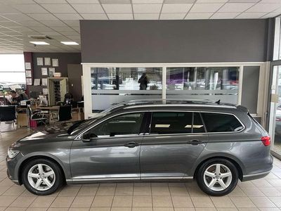 Gebraucht VW Passat Highline 150 PS (110 kW) 2015 Grau Kombi