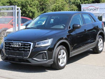 Gebraucht Audi Q2 Basis 150 PS (110 kW) 2022 Schwarz SUV