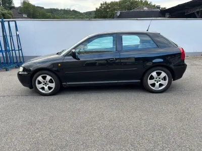Gebraucht Audi A3 Ambiente 101 PS (74 kW) 2000 Schwarz Kleinwagen