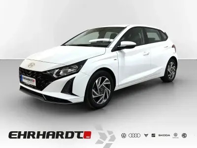 Gebraucht Hyundai i20 Trend 74 PS (54 kW) 2024 Weiß Kleinwagen