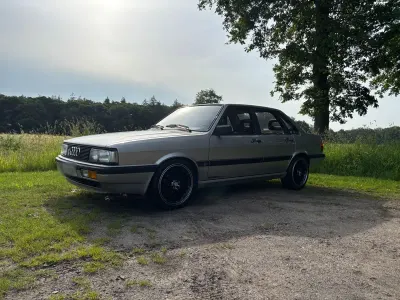 Gebraucht Audi 90 Performance 116 PS (85 kW) 1986 Grau Limousine