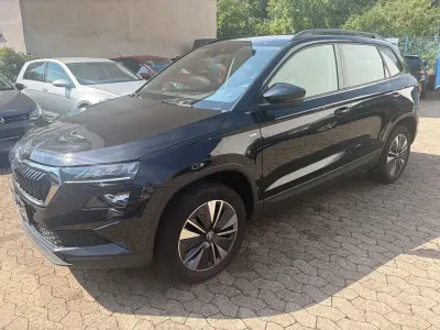 Gebraucht Skoda Karoq Tour 150 PS (110 kW) 2022 Schwarz SUV