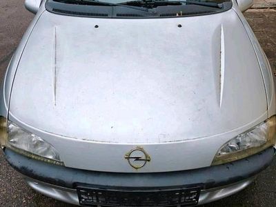 Second-hand Opel Tigra 90 CP (66 kW) 1998 Argintiu Coupe