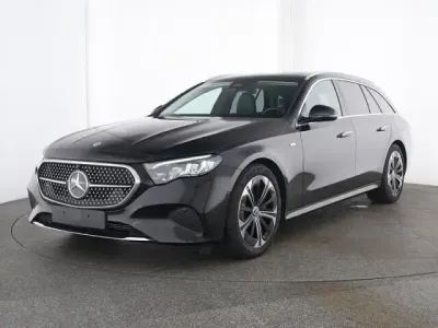 Gebraucht Mercedes E300 Avantgarde 313 PS (230 kW) 2025 Lack obsidianschwarz Kombi
