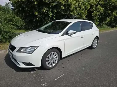 Gebraucht Seat Leon Style 110 PS (80 kW) 2016 "candy" weiss Kleinwagen