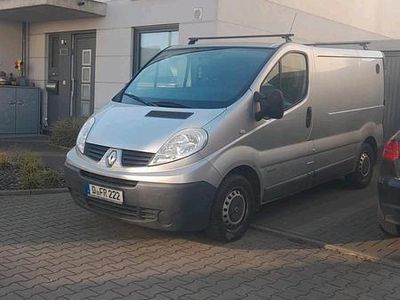 Gebraucht Renault Trafic 114 PS (83 kW) 2008 Silber Van / Kleinbus