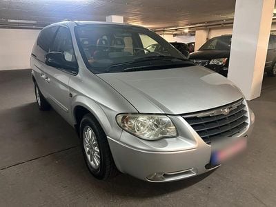 Gebraucht Chrysler Voyager 150 PS (110 kW) 2005 Silber Van / Kleinbus