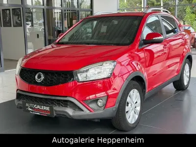 Gebraucht SsangYong Korando Quartz 178 PS (130 kW) 2016 Rot SUV