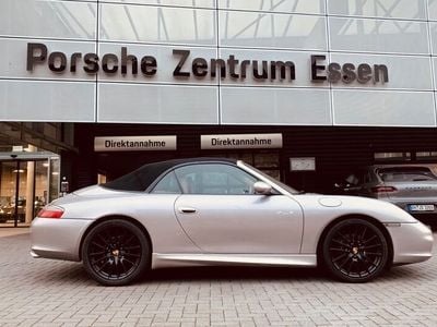 Porsche 911 Carrera Cabriolet