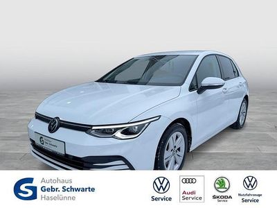 Weiss Gebraucht 2023 VW Golf VIII Life Limousine | 23.520 € (Fairer Preis)