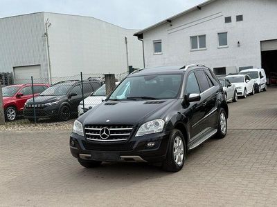 Second-hand Mercedes ML350 224 CP (164 kW) 2010 Negru SUV
