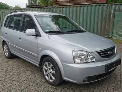 Używany Kia Carens EX 139 KM (102 kW) 2006 Srebrny Minivan