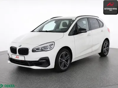 Gebraucht BMW 220 Active Tourer Sport Line 178 PS (130 kW) 2021 Alpinweiss Van / Kleinbus