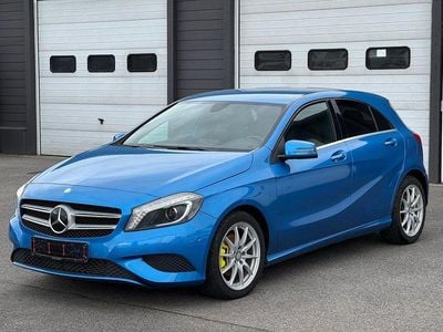 Usado Mercedes A200 156 HP (114 kW) 2013 Azul Sedan