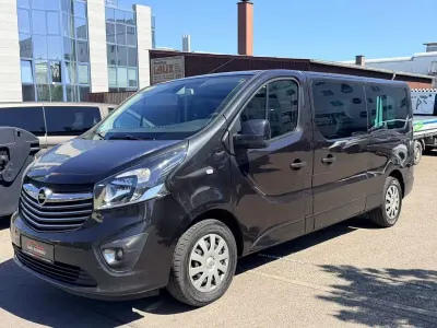 Usata Opel Vivaro 145 CV (106 kW) 2018 Nero Monovolume
