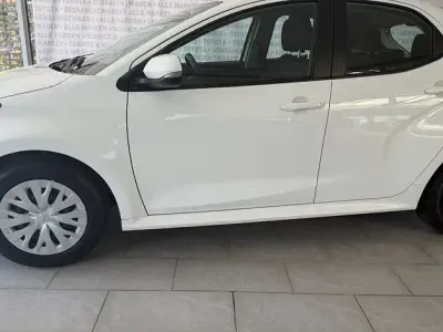 Gebraucht Toyota Yaris Comfort 72 PS (52 kW) 2022 Weiß Kleinwagen