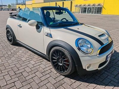Begagnad Mini John Cooper Works Cabriolet 211 HK (155 kW) 2010 Vit Cab