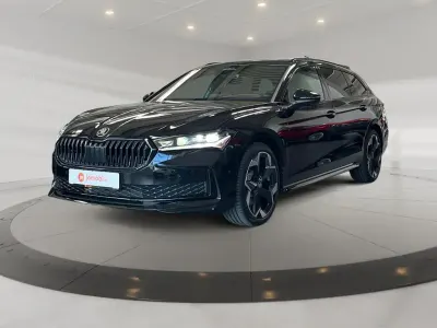 Nuova Skoda Superb SportLine 193 CV (141 kW) 2026 Nero Station wagon