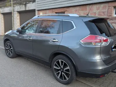 Gebraucht Nissan X-Trail N-Vision 131 PS (96 kW) 2016 Grau SUV
