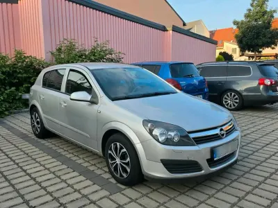 Gebraucht Opel Astra 105 PS (77 kW) 2006 Grau Kombi