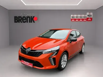 Usata Renault Clio V Evolution 91 CV (66 kW) 2024 Arancione Berlina