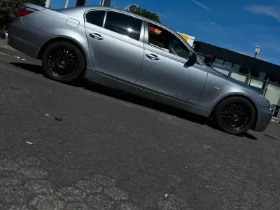 Gebraucht BMW 520 170 PS (125 kW) 2004 Grau Limousine