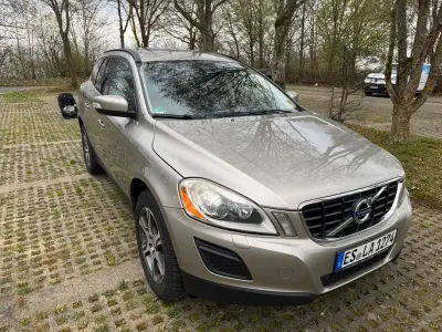 Używany Volvo XC60 Momentum 230 KM (169 kW) 2012 Szary SUV