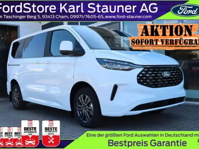 Ny Ford Tourneo Titanium 150 HK (110 kW) 2025 Hvid MPV