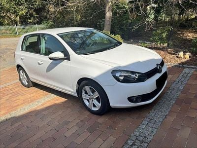 Usata VW Golf VI 80 CV (58 kW) 2009 Bianco Utilitaria