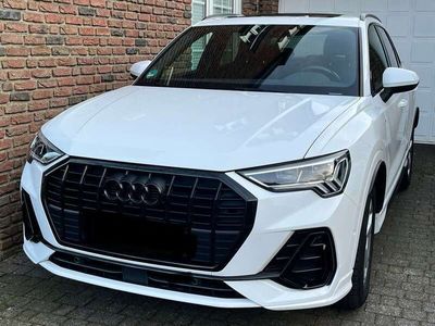 gebraucht Audi Q3 35 TFSI S line Pano AHK div. Extras