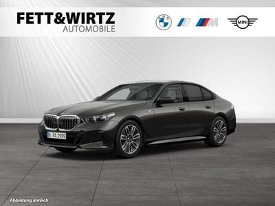 Gebraucht BMW 540 M Sport 303 PS (222 kW) 2024 Sophistograu brillanteffekt metallic Limousine